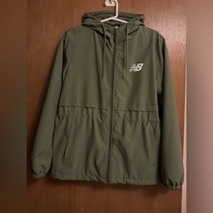 New Balance Unisex’s Olive Hooded Windbreaker